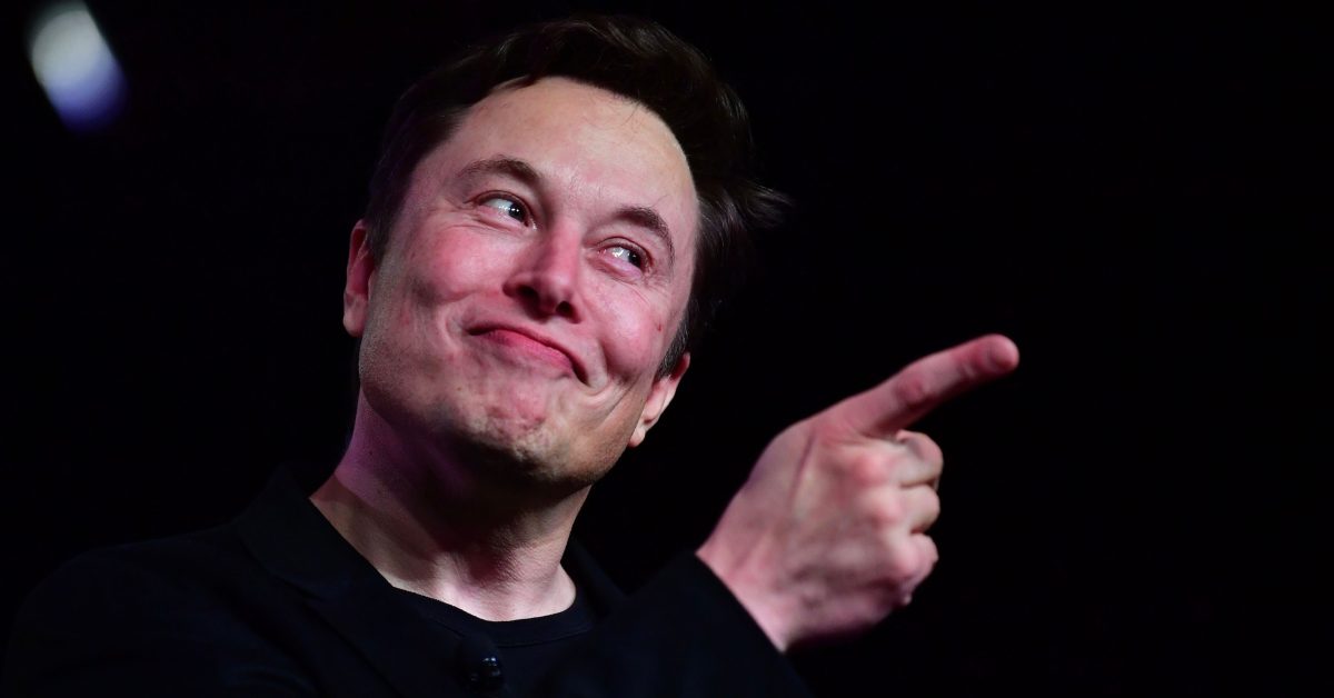Leaked text messages from Elon Musk confirm what everyone knew about Tesla's privatization deal