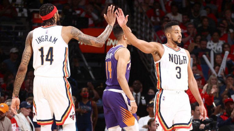 Pelicans versus Pelicans.  Suns score, takeaway: New Orleans uses great second half to sink Phoenix in Game 4, even in series